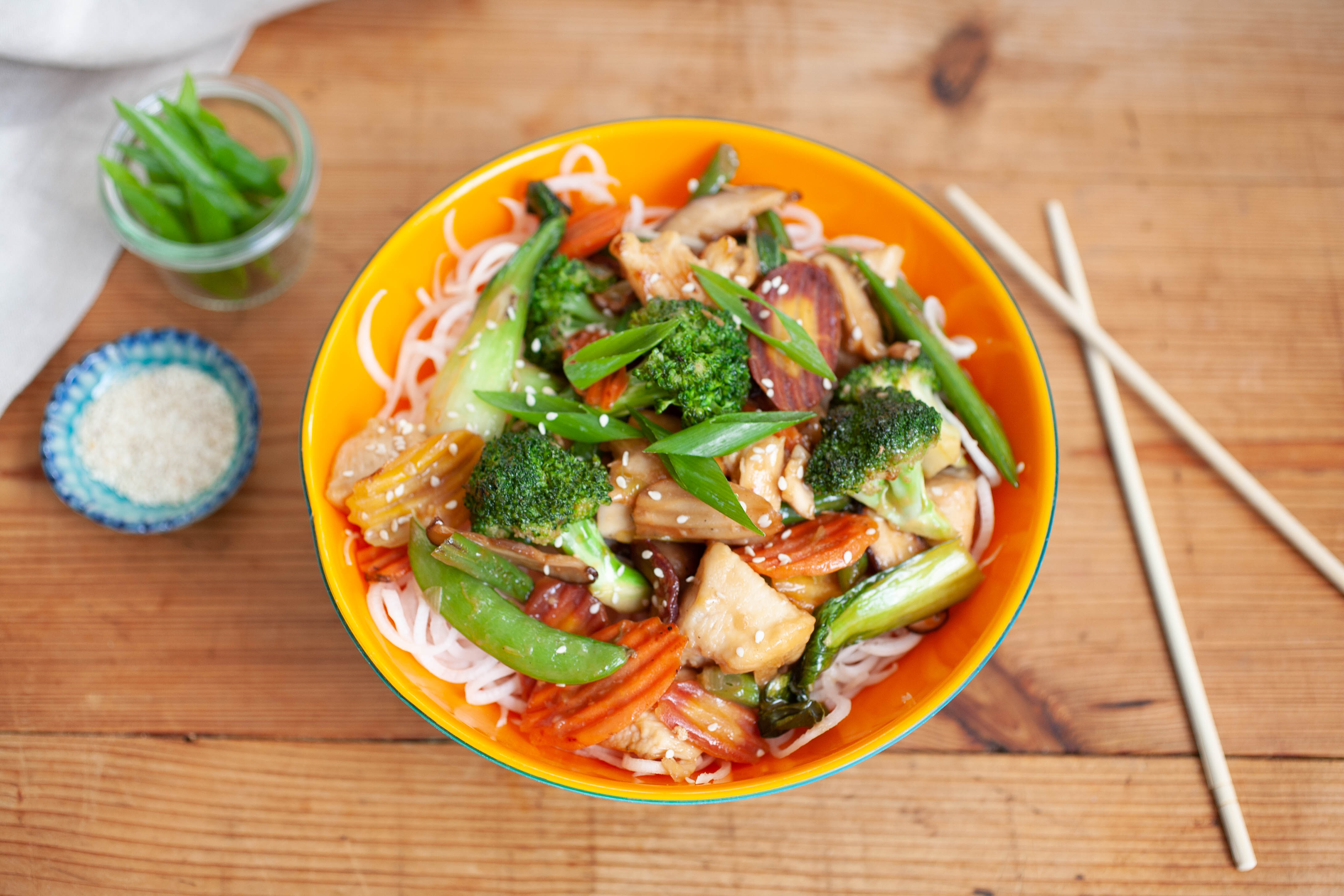 Carrot Chip Stir Fry with Daikon Noodles and Chicken - Grimmway Farms